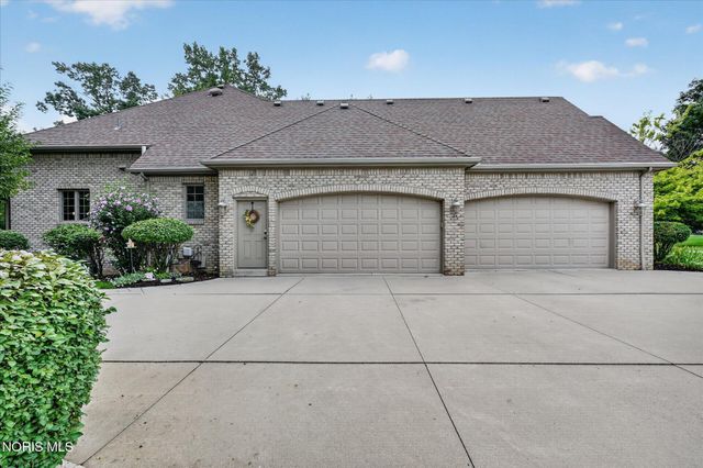 3401 Swan Ridge Lane, Maumee, OH 43537