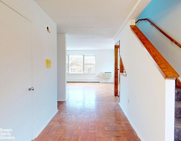 298 W 137th St Apt D, New York City, NY 10030