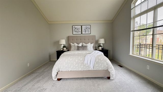 5611 Versailles Avenue, Ann Arbor, MI 48103