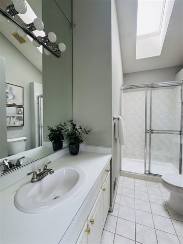 5611 Versailles Avenue, Ann Arbor, MI 48103