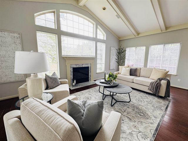 5611 Versailles Avenue, Ann Arbor, MI 48103