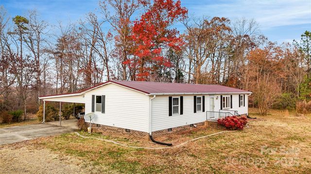 435 Moose Club Road, Statesville, NC 28677