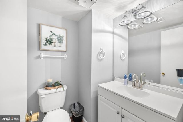 8773 VILLAGE GREEN CT, Alexandria, VA 22309