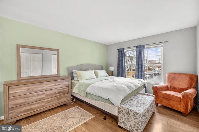 8773 VILLAGE GREEN CT, Alexandria, VA 22309