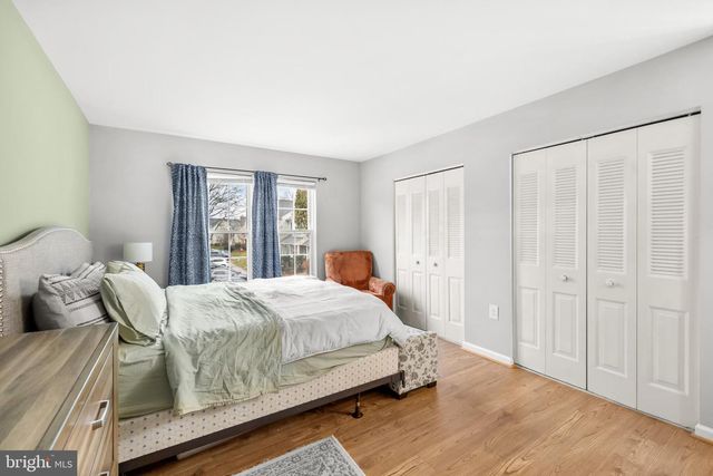 8773 VILLAGE GREEN CT, Alexandria, VA 22309