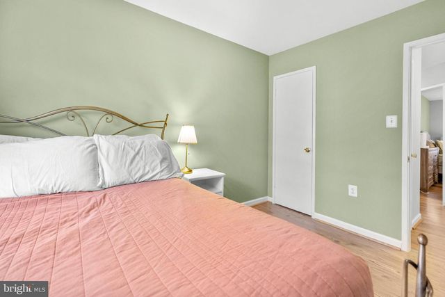 8773 VILLAGE GREEN CT, Alexandria, VA 22309