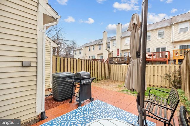 8773 VILLAGE GREEN CT, Alexandria, VA 22309