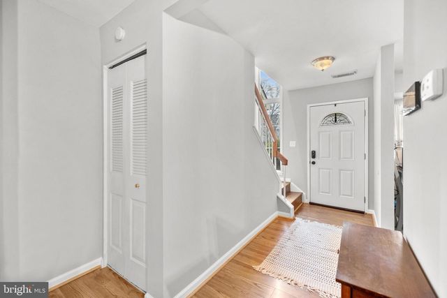 8773 VILLAGE GREEN CT, Alexandria, VA 22309