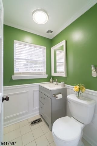 8 Dahlia Rd, Franklin Twp., NJ 08873