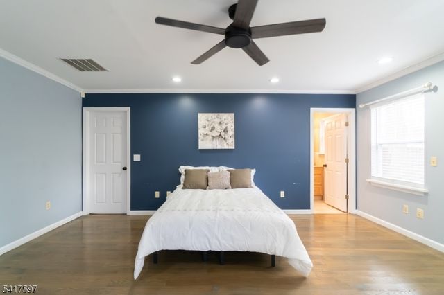 8 Dahlia Rd, Franklin Twp., NJ 08873