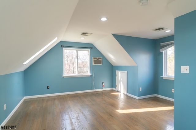 8 Dahlia Rd, Franklin Twp., NJ 08873