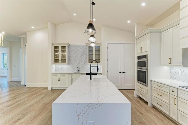 6100 RIVERSIDE DRIVE, Punta Gorda, FL 33982