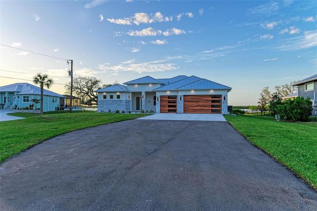 6100 RIVERSIDE DRIVE, Punta Gorda, FL 33982