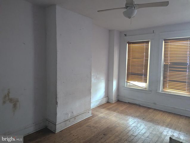 3838 CAMBRIDGE ST, Philadelphia, PA 19104