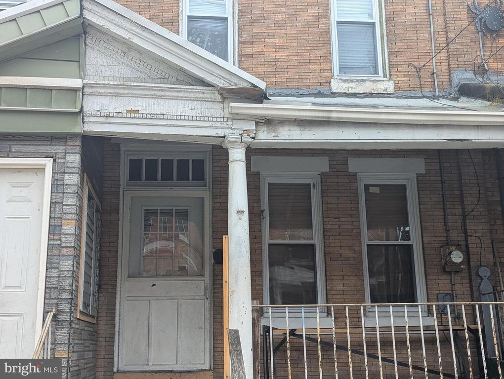 3838 CAMBRIDGE ST, Philadelphia, PA 19104