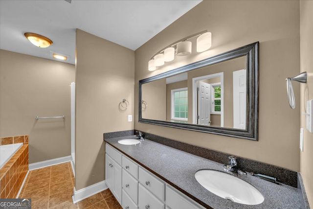 222 Blue Ridge Lane, Warner Robins, GA 31088