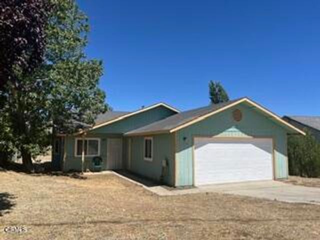 21641 Foothill Drive, Tehachapi, CA 93561