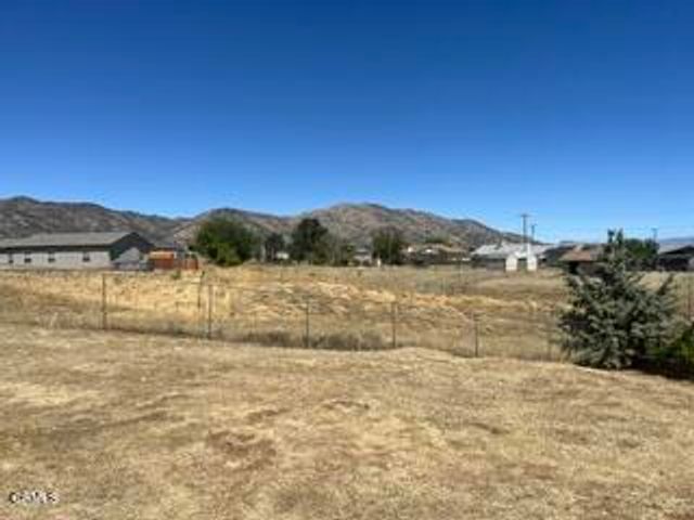 21641 Foothill Drive, Tehachapi, CA 93561