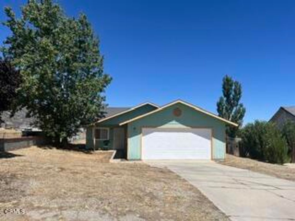 21641 Foothill Drive, Tehachapi, CA 93561