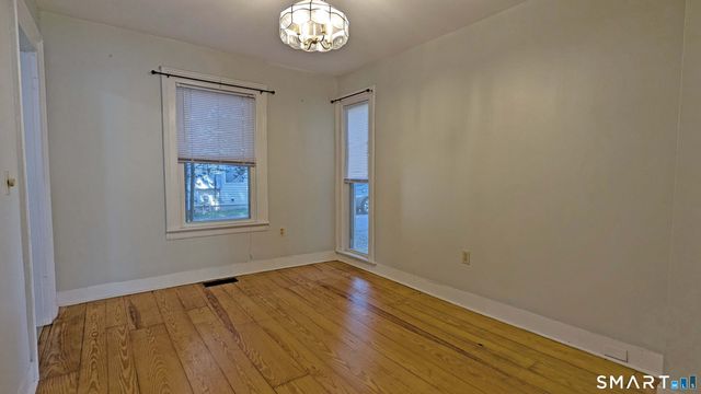 21 Fairview Street, Portland, CT 06480