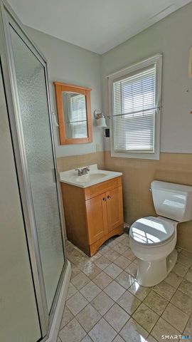 21 Fairview Street, Portland, CT 06480