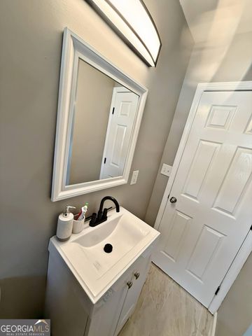 372 Second Street, Forest Park, GA 30297