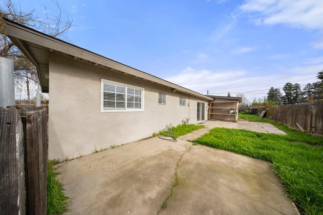 1500 Thorsen, Modesto, CA 95355