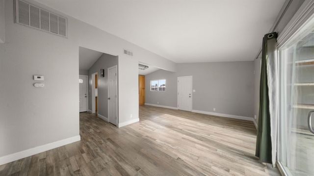 1500 Thorsen, Modesto, CA 95355