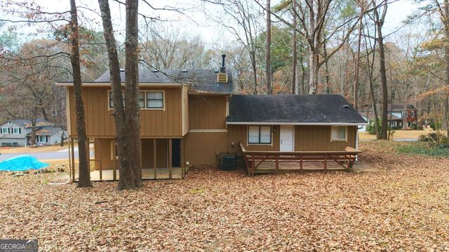 586 Stonehedge Drive, Stone Mountain, GA 30087
