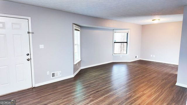 586 Stonehedge Drive, Stone Mountain, GA 30087