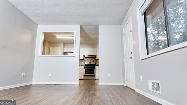 586 Stonehedge Drive, Stone Mountain, GA 30087