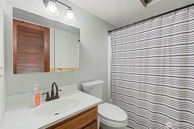 1611 Ham Hill Road, Centralia, WA 98531