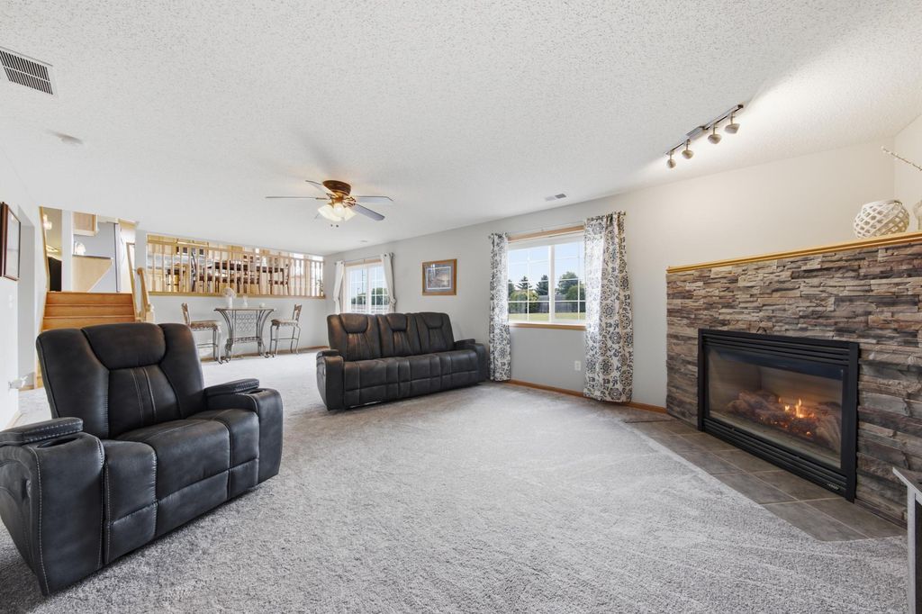 809 Morningside Place, Belle Plaine, MN 56011 — photo 4
