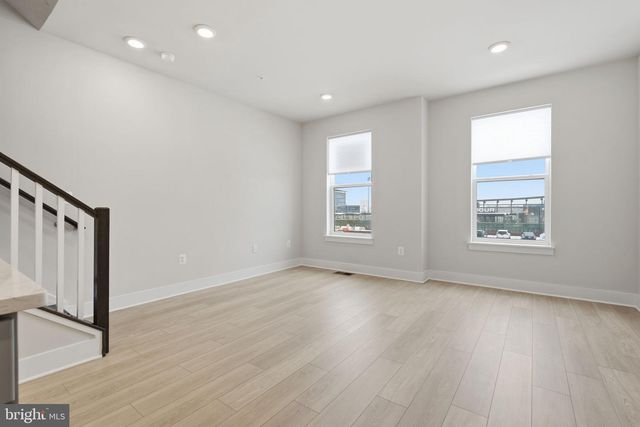 110 CROWN ST, Baltimore, MD 21230