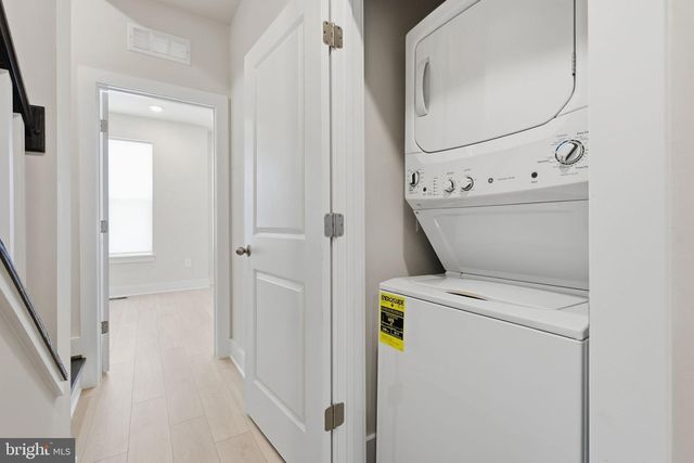 110 CROWN ST, Baltimore, MD 21230