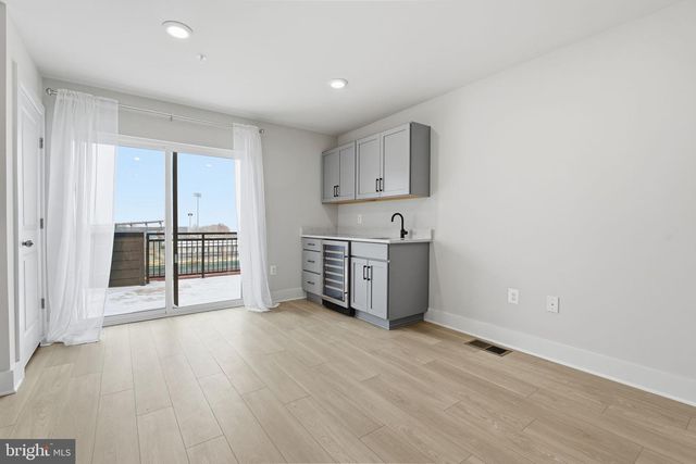 110 CROWN ST, Baltimore, MD 21230