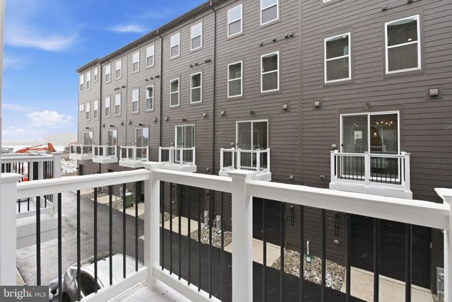 110 CROWN ST, Baltimore, MD 21230