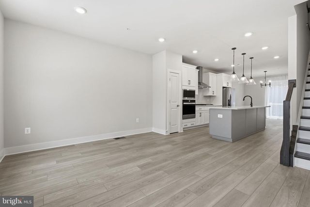 110 CROWN ST, Baltimore, MD 21230