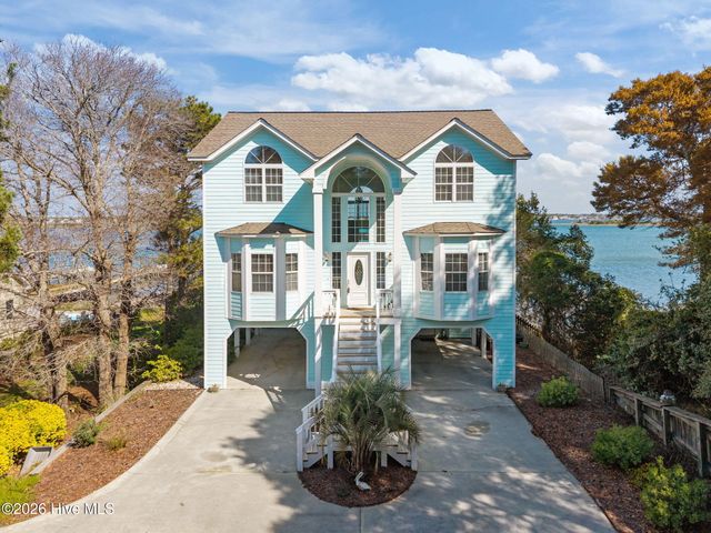 8722 Emerald Plantation Road, Emerald Isle, NC 28594
