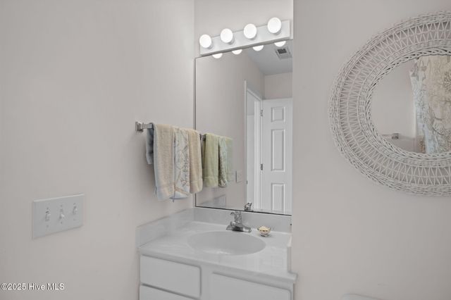 8722 Emerald Plantation Road, Emerald Isle, NC 28594