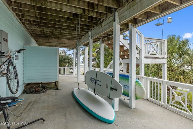 8722 Emerald Plantation Road, Emerald Isle, NC 28594