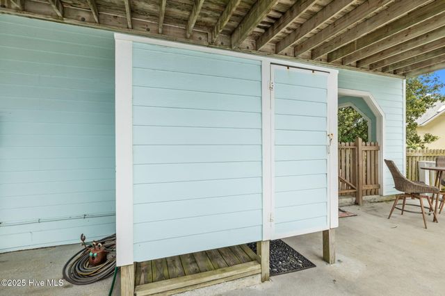 8722 Emerald Plantation Road, Emerald Isle, NC 28594