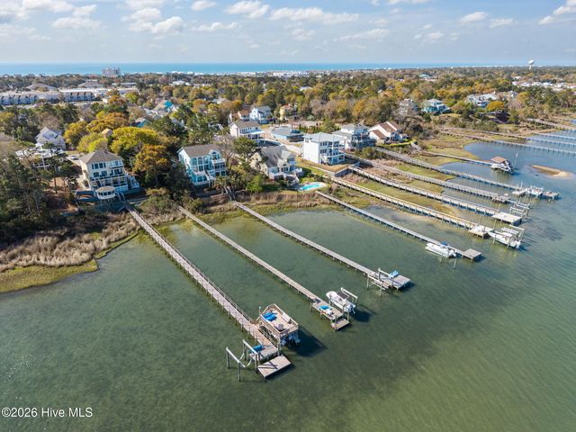 8722 Emerald Plantation Road, Emerald Isle, NC 28594