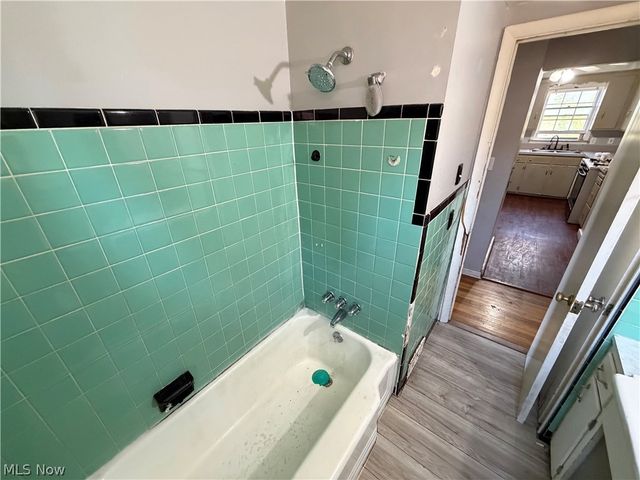 3561 Daleford Road, Shaker Heights, OH 44122