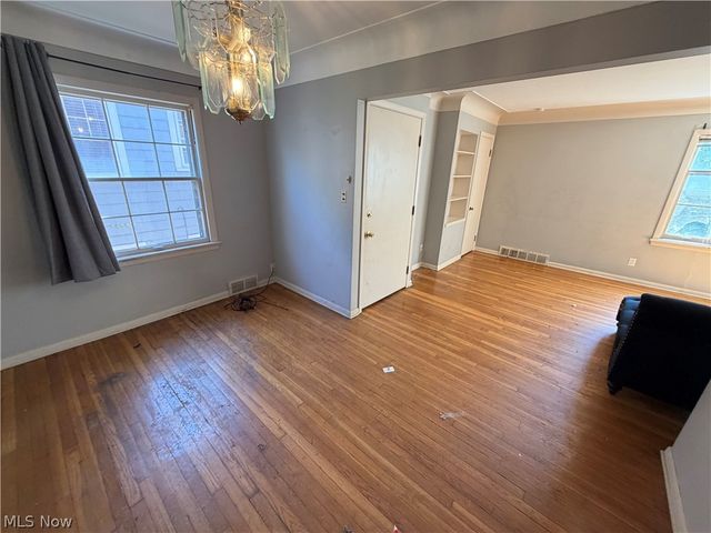 3561 Daleford Road, Shaker Heights, OH 44122