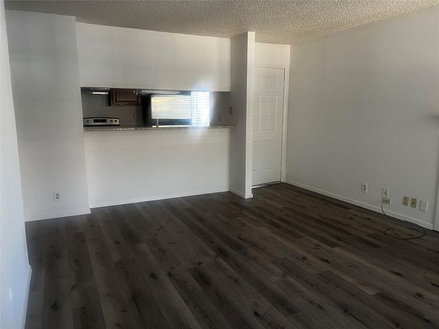 5981 Arapaho Road 309, Dallas, TX 75248