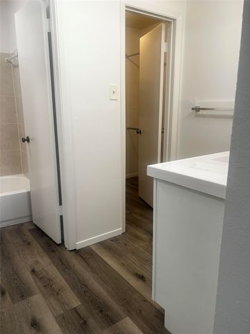 5981 Arapaho Road 309, Dallas, TX 75248