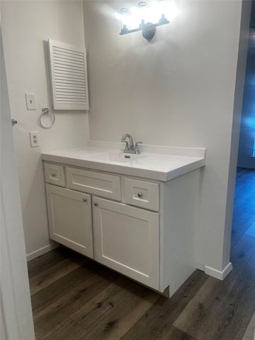 5981 Arapaho Road 309, Dallas, TX 75248