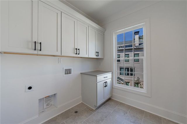 410 Mayfair Court, Alpharetta, GA 30009