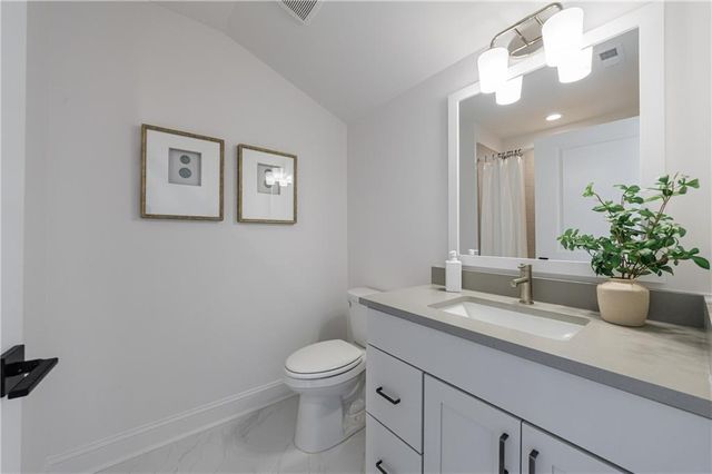 410 Mayfair Court, Alpharetta, GA 30009